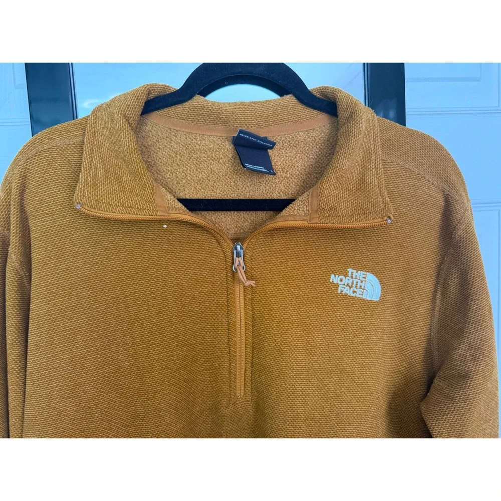 The North Face Mens Quarter Zip Fleece Pullover Mustard Yellow Textured Large